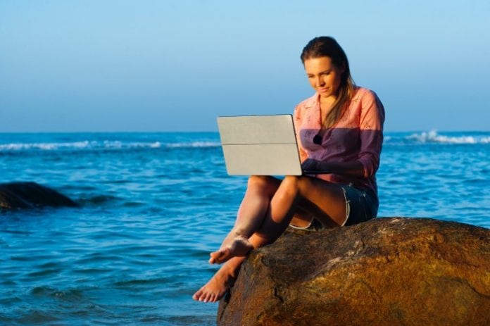 beach lady laptop 319917