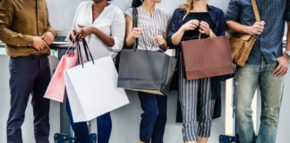 Group of people shopping