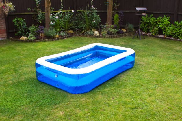 best way to keep a kiddie pool clean