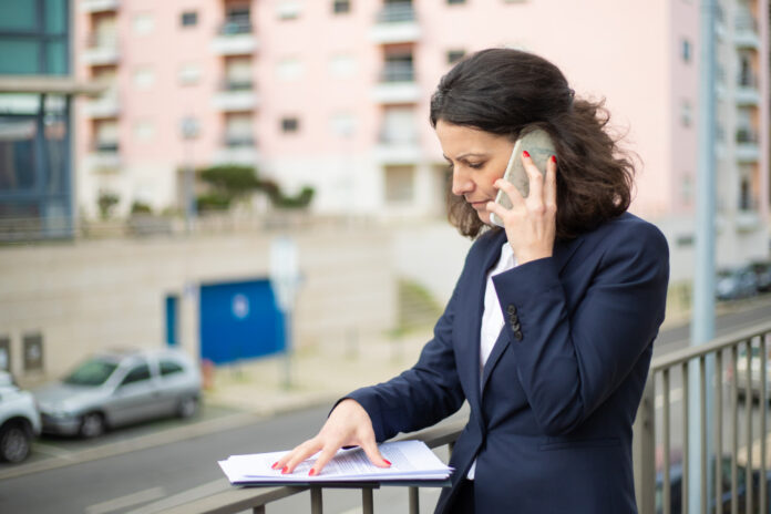 5116 Invest- in- a- Business -Phone