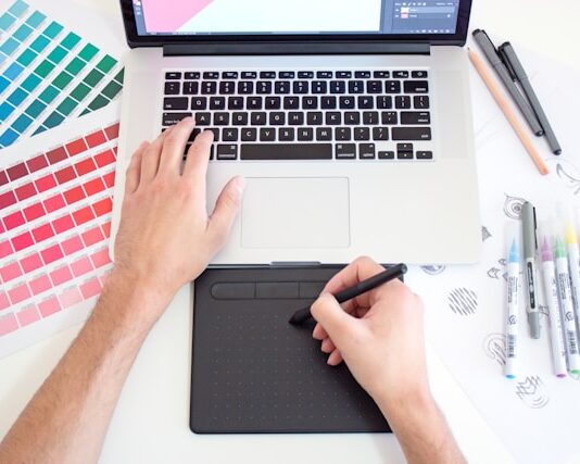 How to Start a Successful Home-Based Graphic Design Business