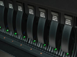 Comparing NAS, Hardware RAID, and Software RAID