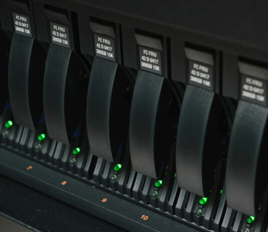 Comparing NAS, Hardware RAID, and Software RAID