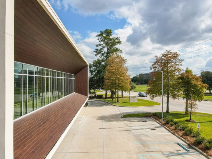 elifin-realty-TTbMLZtrjvY-unsplash Improve Your Commercial Property's Exterior