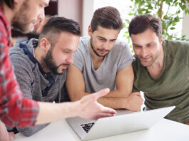 Hands-On Learning Enhances Computer Support Specialist Training