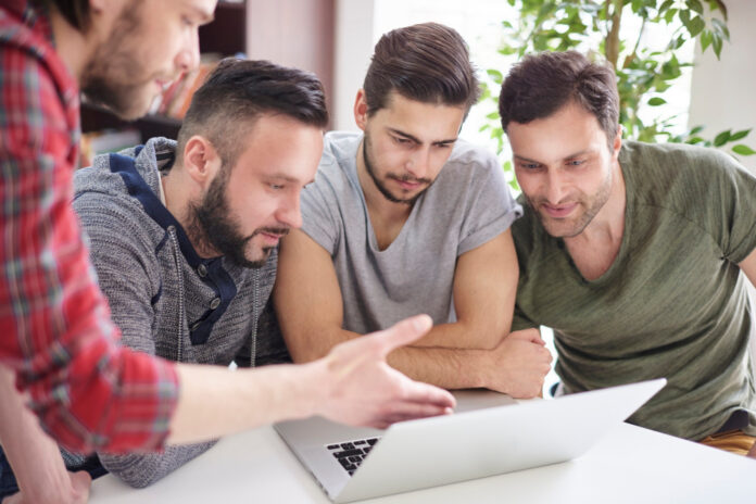 Hands-On Learning Enhances Computer Support Specialist Training