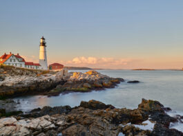 Guide to Relocating to Maine in 2025