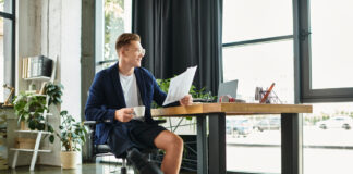 Choosing the Best Office Desks in Melbourne