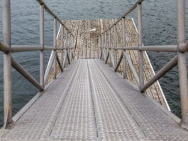 How Aluminum Docks and Bridges Enable Innovation