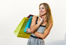 Think Packaging Doesn’t Matter? In 2025, Your Shopping Bag Might Be Your Best Salesperson printed packaging bag