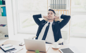 Online MBA in Marketing Fits Busy Life
