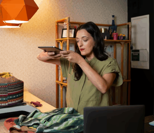 Side-Hustles-in-the- Digital Space