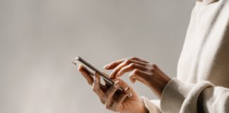 FollowSpy.ai Helps You Read Social Signals