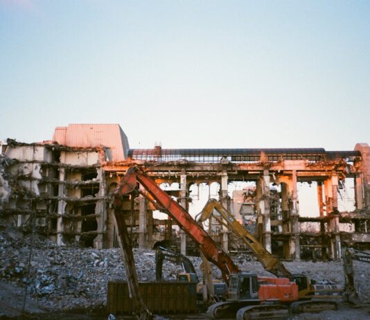 How Modern Home Demolition Prioritises