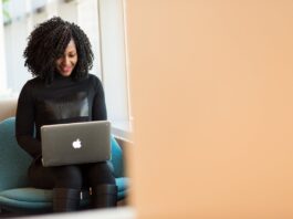 Beyond Surveys: Employee Engagement Software That Builds Feedback & Recognition Culture builds feedback software