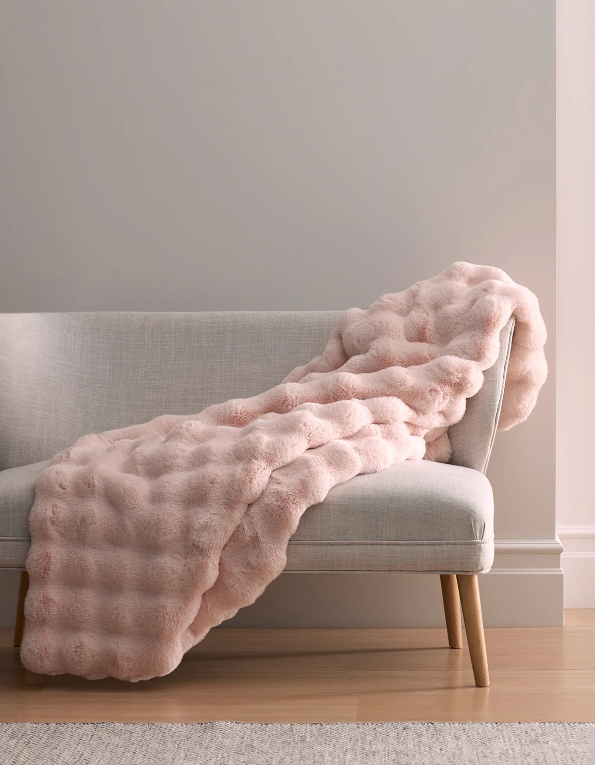 Cozy Earth Bubble Cuddle Blanket