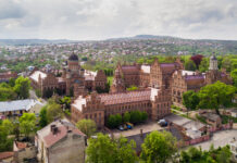 The Rise of Education Tech for Parents: How Appily Helps Families Navigate College Admission and the College Application Process Like a Pro College Application Process