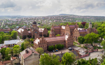 The Rise of Education Tech for Parents: How Appily Helps Families Navigate College Admission and the College Application Process Like a Pro College Application Process