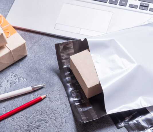 Custom Poly Mailing Bags Suppliers for Brands