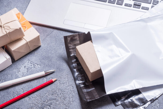 Custom Poly Mailing Bags Suppliers for Brands