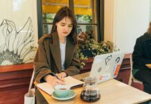 How to Run Your Business from Overseas run your business from overseas