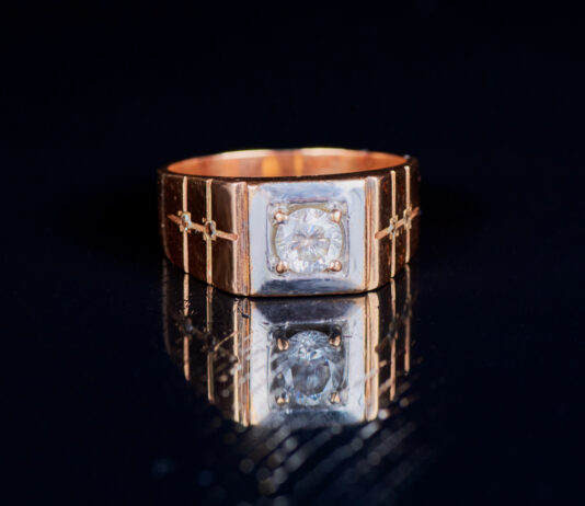 Diamond Jewelry Without Gender