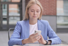 Apple Wallet Business Cards: Streamlining Professional Networking in the Digital Age Apple Wallet Business Cards