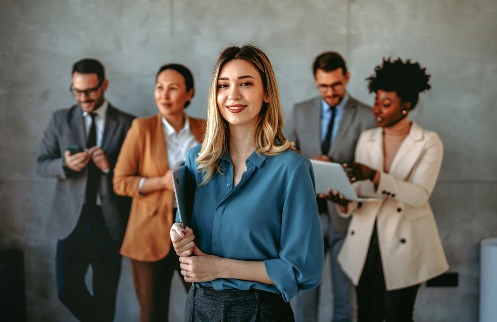 Cross-Cultural Communications in International B2B Sales: Developing Universal Protocols and Ethical Standards cross-cultural communications