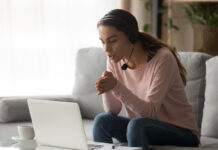 How to Translate Video Content Without a Studio? A Solo Entrepreneur’s Guide to Global Reach Translate Video Content