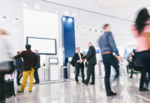 How Modern Trade Show Displays Influence Visitor Behavior and Engagement modern trade show