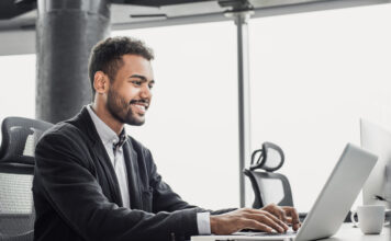 From Data to Experience: How Home Entrepreneurs Can Grow Smarter and Stand Out From Data to Experience: Home Entrepreneurs