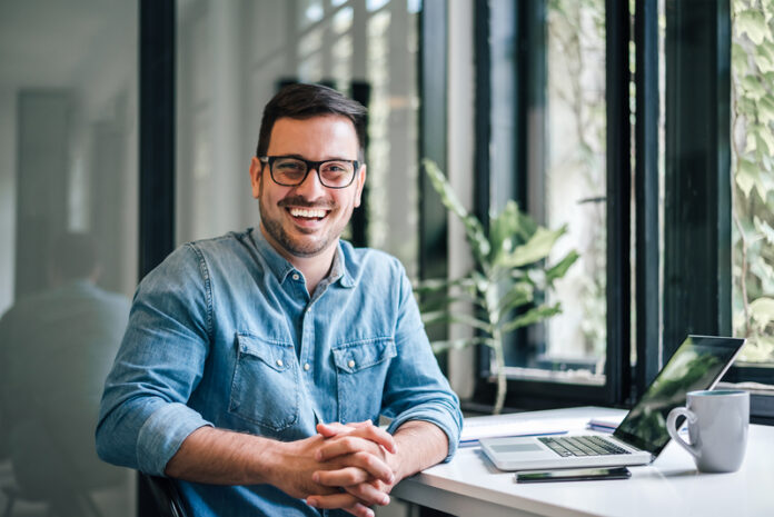 dreamstime_s_202854209 Remote Entrepreneurs Build Wealth