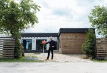 How to Navigate Home Sales While Running a Business sell your house without losing business