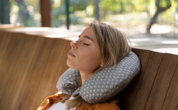 Best Pillow for Neck and Shoulder Pain pillow-for-neck- and- shoulder-pain