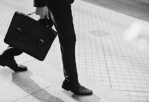 JPMorgan Layoffs and AI Shift: How Jamie Dimon Sees the Future of Work and Shorter Workweeks Layoffs- JP -Morgan- Chase