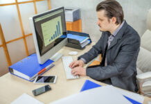 Cathie Wood Tech Investments: Why She’s Betting Big on Amazon, Tesla, and Meta cathie- wood- buys- tech -stock