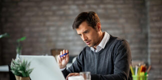 What to Look for in an EHS Compliance Software Solution EHS Compliance Software Solution