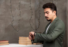 Greg Hart on Jeff Bezos: Leadership Lessons from Amazon That Shape Modern CEOs greg- hart -lessons -from -jeff -bezos