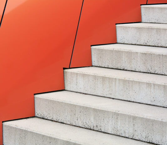 Choosing Concrete Step Treads for Your Project