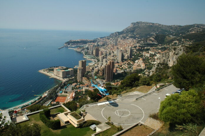 dreamstime_s_880353 Helicopter to Monaco Smart Arrival Guide