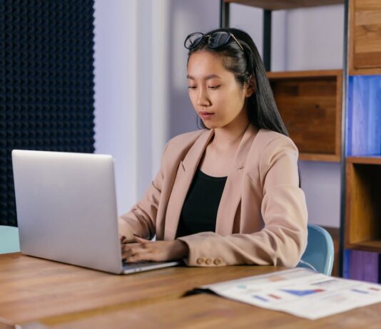 iSpring Reviews for Training Teams