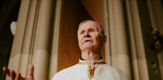 does-the- pope- get -paid