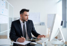 Salesforce Introduces Powerful New Executive Role Combining CFO and COO Responsibilities salesforce-chief- operating-office