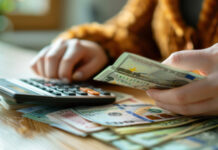 How Many Pay Periods Are in a Year? Complete Payroll Calendar Guide how- many -pay -periods-in- a -year