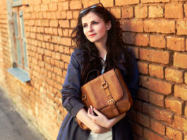 leather- crossbody -bag- leather