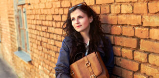 leather- crossbody -bag- leather