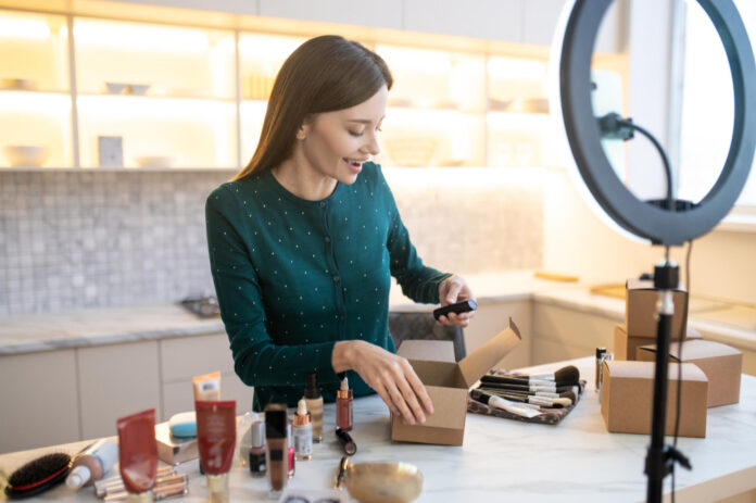 60075 Own Beauty Brand From Home