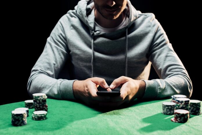 Converging Sides of online Gambling Platforms Converging Sides of online Gambling Platforms
