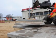 Paving with Big Concrete Slabs Paving with big concrete slabs