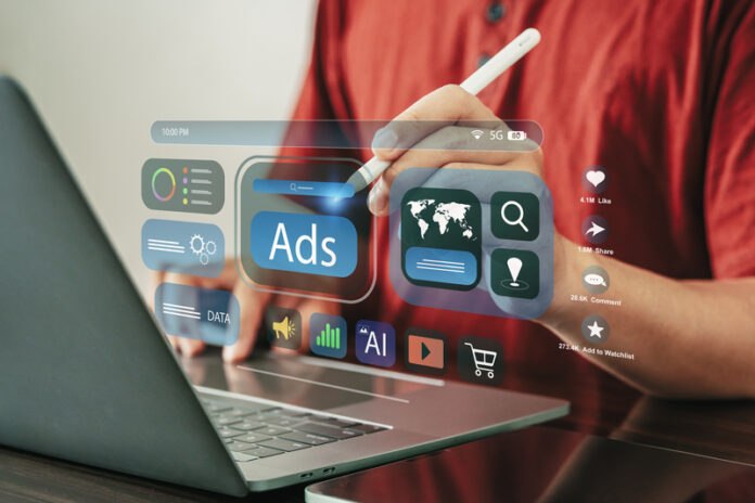 dreamstime_s_353881425 Rich Media Ads and Standard Ads